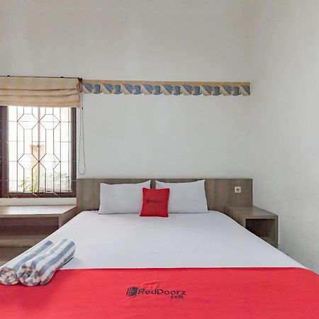 Reddoorz Near Taman Kota Lapang Merdeka Sukabumi Exterior foto