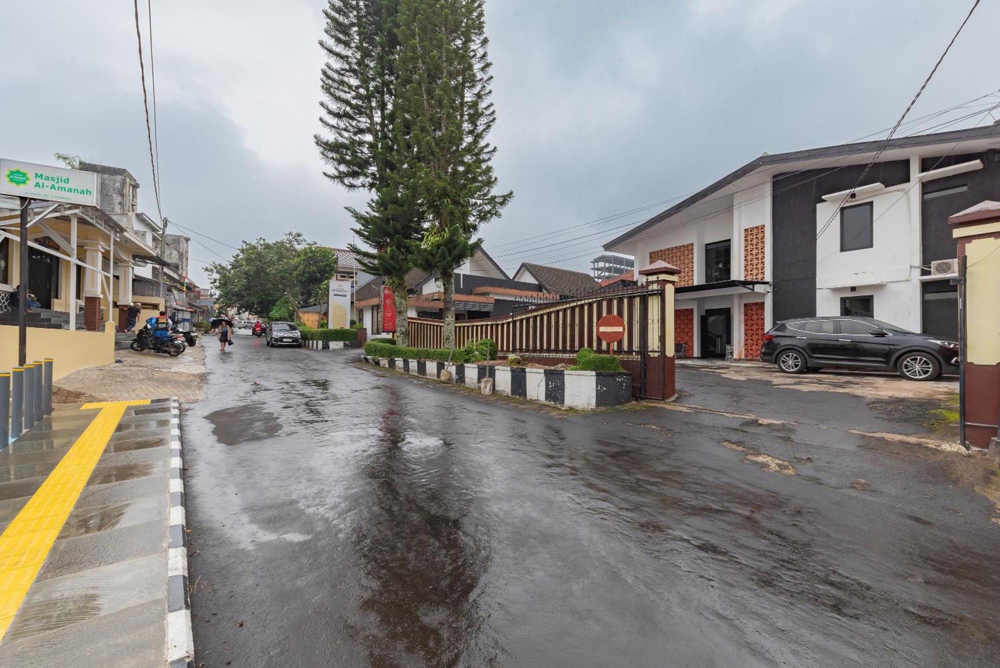Reddoorz Near Taman Kota Lapang Merdeka Sukabumi Exterior foto